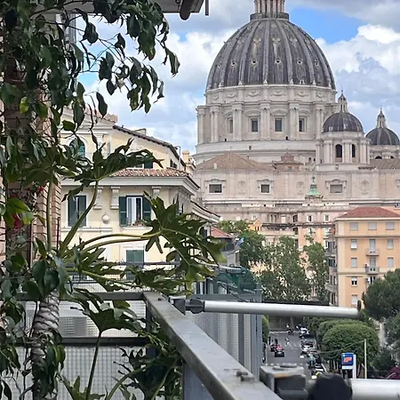 San Pietro - Elegante Con Vista * Rome