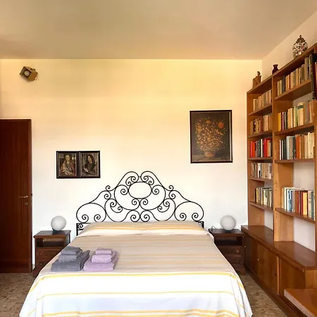 San Pietro - Elegante Con Vista Apartment
